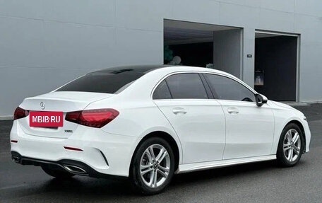 Mercedes-Benz A-Класс, 2022 год, 1 650 000 рублей, 4 фотография