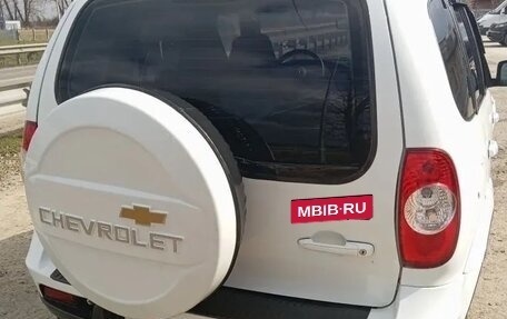 Chevrolet Niva I рестайлинг, 2012 год, 580 000 рублей, 4 фотография