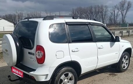 Chevrolet Niva I рестайлинг, 2012 год, 580 000 рублей, 3 фотография