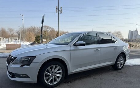 Skoda Superb III рестайлинг, 2018 год, 1 650 000 рублей, 5 фотография