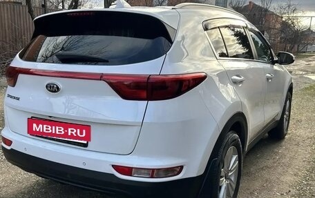 KIA Sportage IV рестайлинг, 2018 год, 2 000 000 рублей, 10 фотография