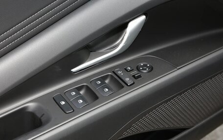 Hyundai Elantra, 2025 год, 2 342 000 рублей, 19 фотография