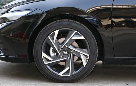 Hyundai Elantra, 2025 год, 2 342 000 рублей, 12 фотография