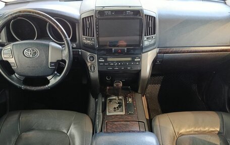 Toyota Land Cruiser 200, 2008 год, 2 300 000 рублей, 10 фотография