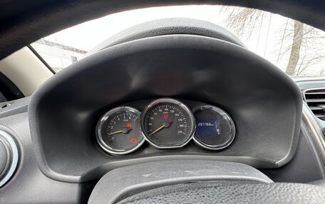 Renault Logan II, 2018 год, 419 000 рублей, 13 фотография