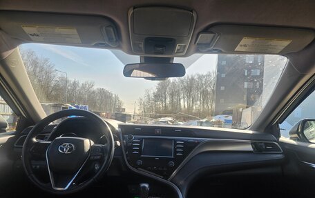 Toyota Camry, 2020 год, 2 000 000 рублей, 7 фотография