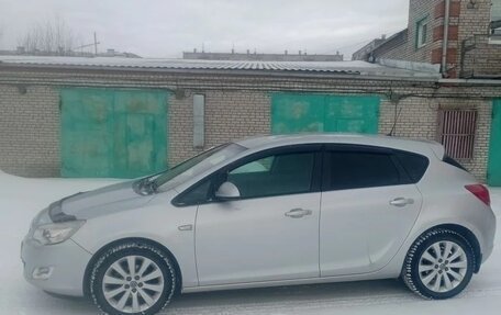 Opel Astra J, 2011 год, 765 000 рублей, 5 фотография