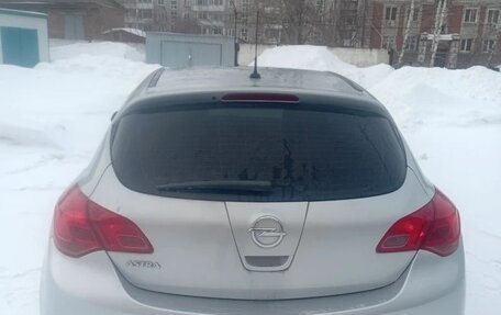 Opel Astra J, 2011 год, 765 000 рублей, 4 фотография