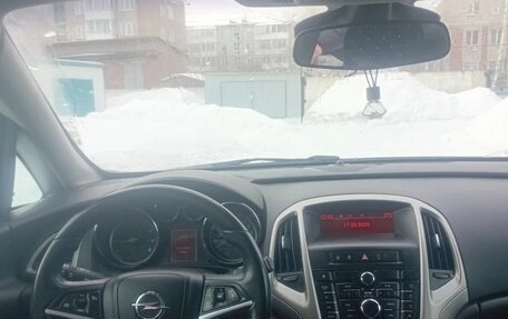 Opel Astra J, 2011 год, 765 000 рублей, 12 фотография