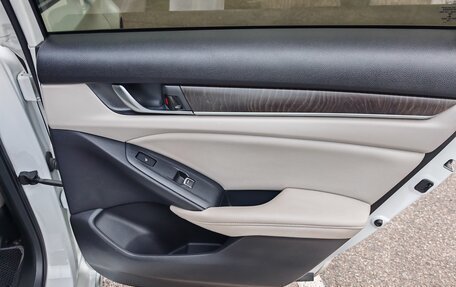 Honda Accord IX рестайлинг, 2018 год, 2 050 000 рублей, 13 фотография