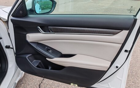 Honda Accord IX рестайлинг, 2018 год, 2 050 000 рублей, 14 фотография