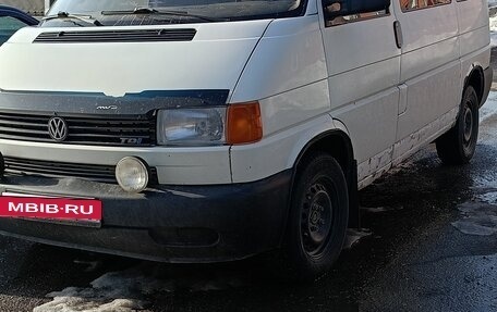 Volkswagen Transporter T4, 2003 год, 670 000 рублей, 3 фотография