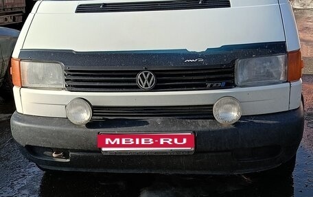 Volkswagen Transporter T4, 2003 год, 670 000 рублей, 2 фотография