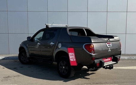 Mitsubishi L200 IV рестайлинг, 2011 год, 1 100 000 рублей, 3 фотография