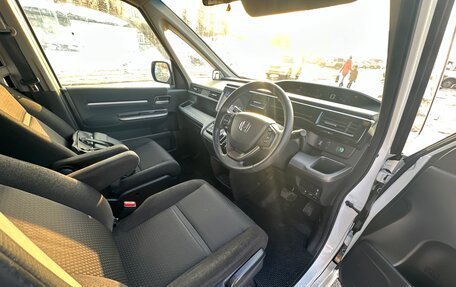 Honda Stepwgn IV, 2019 год, 2 449 000 рублей, 11 фотография