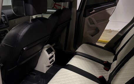 Volkswagen Tiguan II, 2017 год, 2 300 000 рублей, 10 фотография