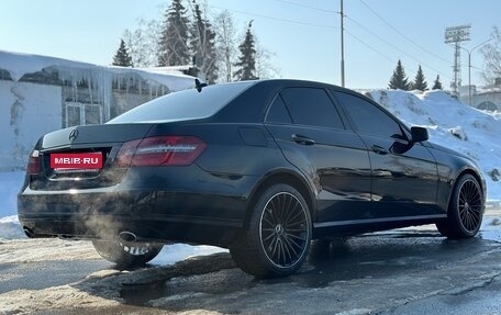 Mercedes-Benz E-Класс, 2011 год, 1 580 000 рублей, 4 фотография