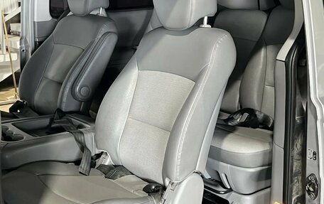 Hyundai Grand Starex Grand Starex I рестайлинг 2, 2012 год, 1 855 000 рублей, 16 фотография