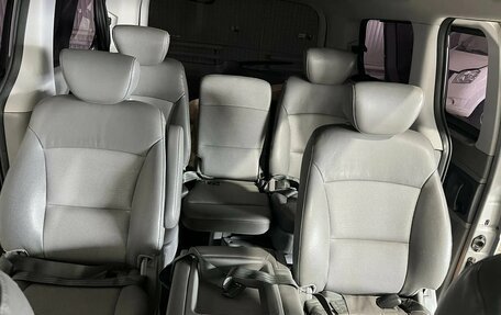 Hyundai Grand Starex Grand Starex I рестайлинг 2, 2012 год, 1 855 000 рублей, 18 фотография