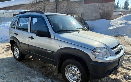Chevrolet Niva I рестайлинг, 2012 год, 439 000 рублей, 1 фотография