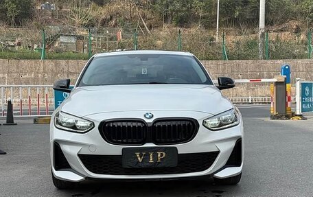 BMW 1 серия, 2022 год, 1 844 000 рублей, 1 фотография