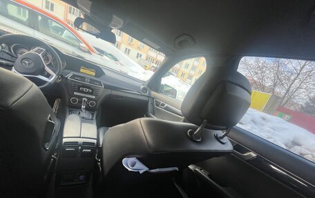 Mercedes-Benz C-Класс, 2011 год, 1 350 000 рублей, 16 фотография