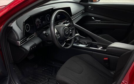 Hyundai Elantra, 2022 год, 1 850 000 рублей, 6 фотография