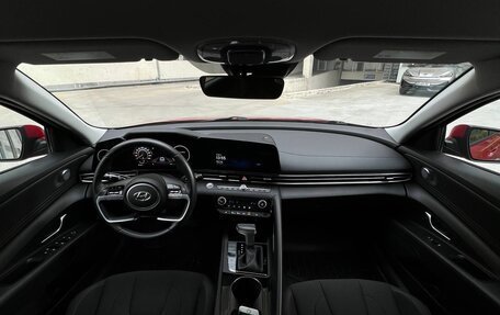 Hyundai Elantra, 2022 год, 1 850 000 рублей, 7 фотография