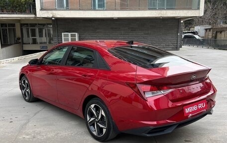 Hyundai Elantra, 2022 год, 1 850 000 рублей, 5 фотография