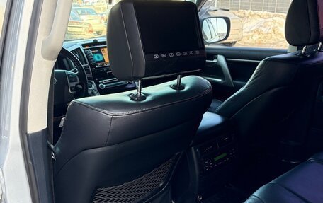 Toyota Land Cruiser 200, 2012 год, 3 235 000 рублей, 12 фотография