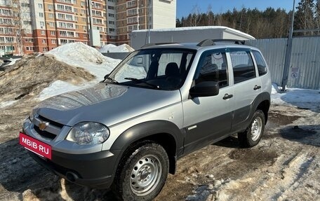 Chevrolet Niva I рестайлинг, 2012 год, 439 000 рублей, 2 фотография