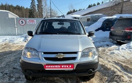 Chevrolet Niva I рестайлинг, 2012 год, 439 000 рублей, 3 фотография