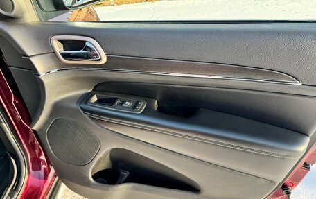 Jeep Grand Cherokee, 2016 год, 2 450 000 рублей, 21 фотография