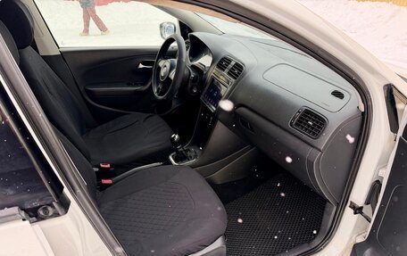 Volkswagen Polo VI (EU Market), 2013 год, 560 000 рублей, 11 фотография