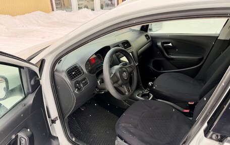 Volkswagen Polo VI (EU Market), 2013 год, 560 000 рублей, 10 фотография