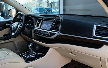 Toyota Highlander III, 2014 год, 3 850 000 рублей, 7 фотография