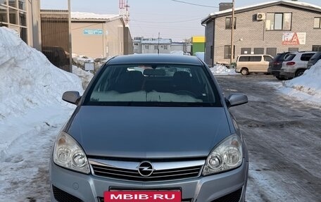 Opel Astra H, 2008 год, 240 000 рублей, 2 фотография