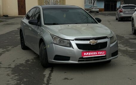 Chevrolet Cruze II, 2010 год, 510 000 рублей, 4 фотография