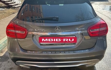 Mercedes-Benz GLA, 2015 год, 2 250 000 рублей, 16 фотография