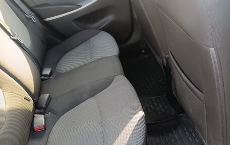 Hyundai Solaris II рестайлинг, 2013 год, 580 000 рублей, 9 фотография