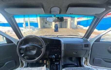 KIA Sportage IV рестайлинг, 2001 год, 370 000 рублей, 11 фотография