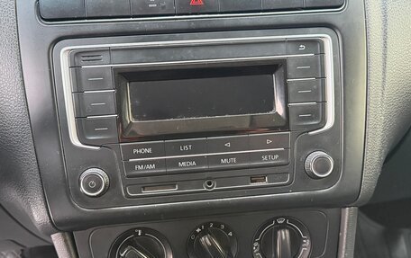 Volkswagen Polo VI (EU Market), 2015 год, 720 000 рублей, 17 фотография