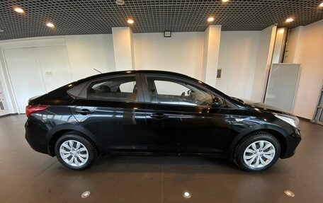 Hyundai Solaris II рестайлинг, 2018 год, 1 300 000 рублей, 2 фотография