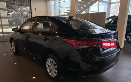 Hyundai Solaris II рестайлинг, 2018 год, 1 300 000 рублей, 5 фотография