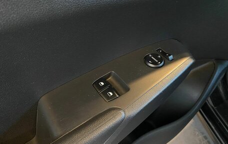 Hyundai Solaris II рестайлинг, 2018 год, 1 300 000 рублей, 22 фотография