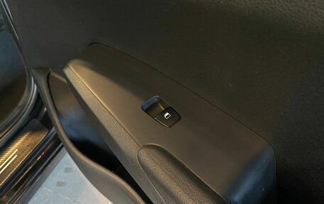 Hyundai Solaris II рестайлинг, 2018 год, 1 300 000 рублей, 28 фотография