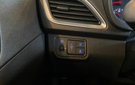 Hyundai Solaris II рестайлинг, 2018 год, 1 300 000 рублей, 32 фотография