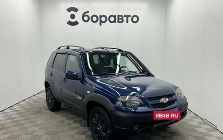 Chevrolet Niva I рестайлинг, 2017 год, 835 000 рублей, 2 фотография