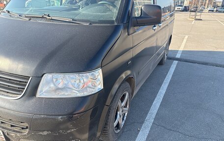 Volkswagen Multivan T5, 2005 год, 1 100 000 рублей, 1 фотография