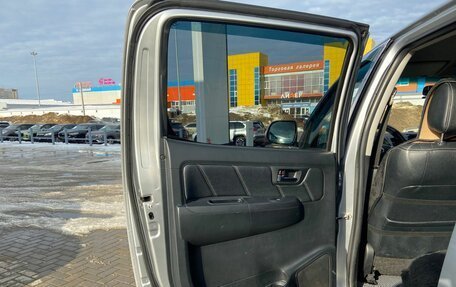 Toyota Hilux VII, 2014 год, 2 600 000 рублей, 11 фотография
